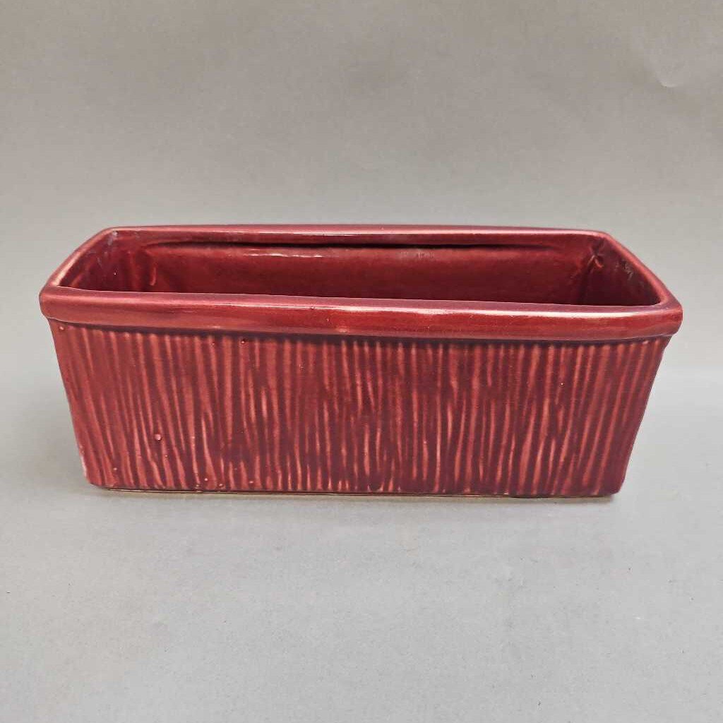 McCoy Pottery Red Planter Box (3.5x8.5x3.5)