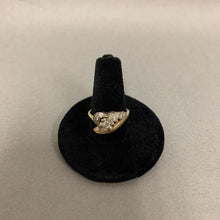 Load image into Gallery viewer, 14K Gold Diamond Vintage Ring sz 7.5 (4.9g)
