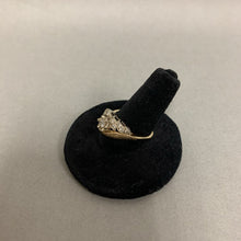 Load image into Gallery viewer, 14K Gold Diamond Vintage Ring sz 7.5 (4.9g)
