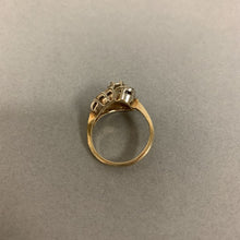 Load image into Gallery viewer, 14K Gold Diamond Vintage Ring sz 7.5 (4.9g)
