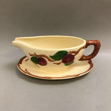 Load image into Gallery viewer, Franciscan &#39;Apple&#39; Gravy Boat w/ Attached Underplate (2.5x8.5x5.5)
