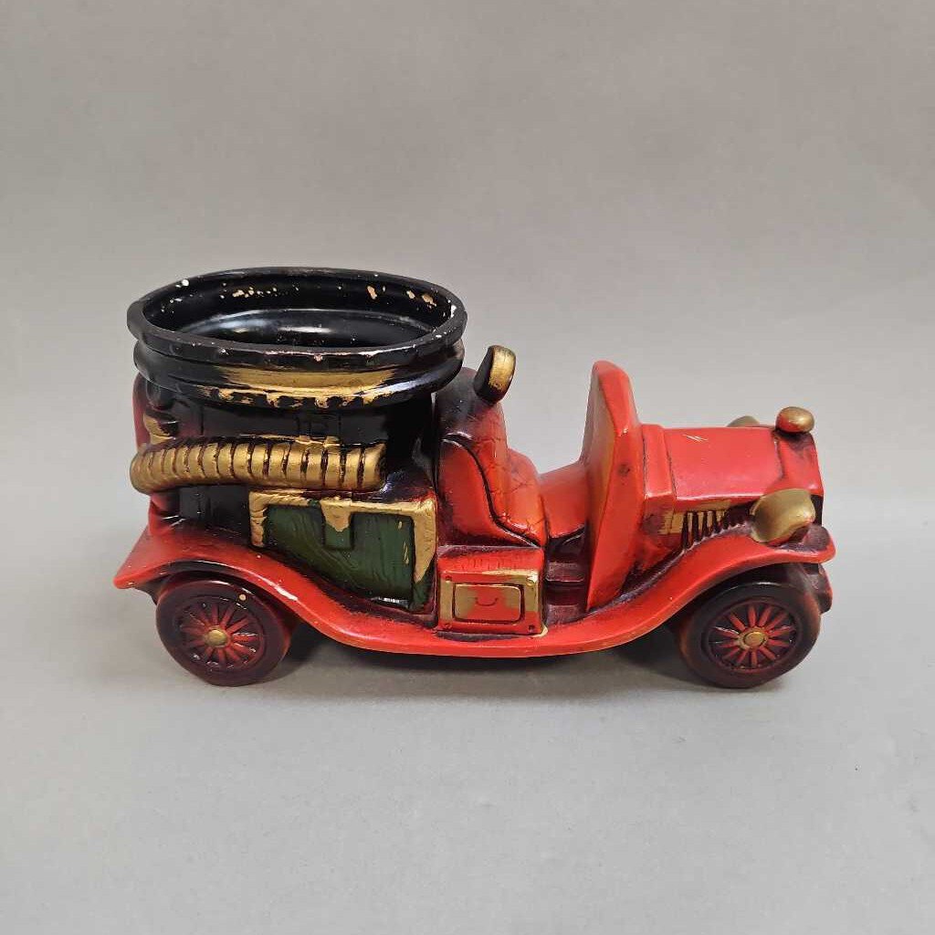 Vintage Jalopy Car Planter (4.5x9x4)