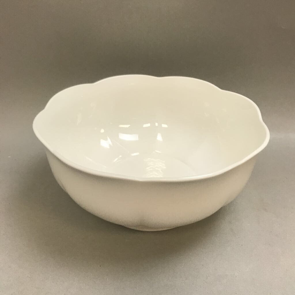 Block Windsor Bone China Vegetable/Salad Serving Bowl (3.5x8x8)