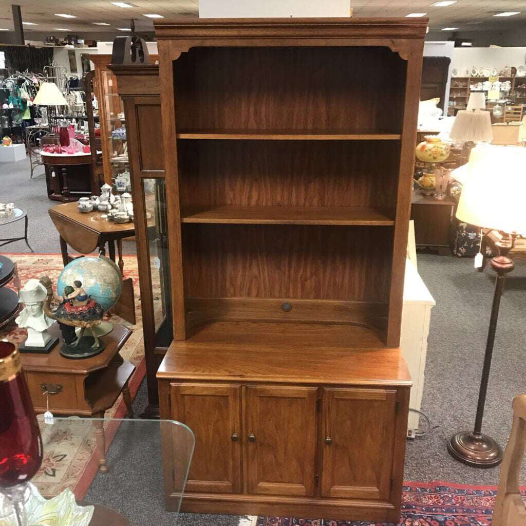 Entertainment Cabinet / TV Hutch (80x41x24)