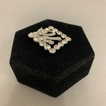 Load image into Gallery viewer, Vintage Eisenberg Ice Rhodium Plated Rhinestone Brooch Pin (1.5&quot;)
