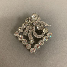 Load image into Gallery viewer, Vintage Eisenberg Ice Rhodium Plated Rhinestone Brooch Pin (1.5&quot;)
