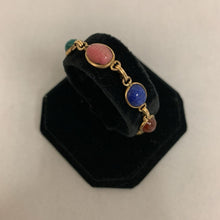 Load image into Gallery viewer, Vintage Gold Filled Carved Gemstone Scarab Bracelet (7.5&quot;)
