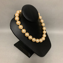 Load image into Gallery viewer, Vintage Large Faux Pearl Choker Necklace (17&quot;)
