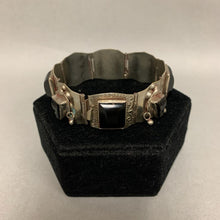 Load image into Gallery viewer, Vintage Taxco Sterling Silver Carved Onyx Link Bracelet (7&quot;)
