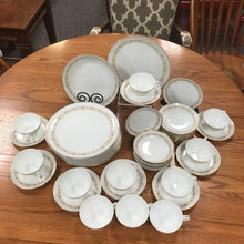 Load image into Gallery viewer, Vintage Sheffield Imperial Gold 36 China Set
