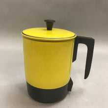 Load image into Gallery viewer, Vintage Haliant Yellow Enamel Electric Hot Pot (7&quot;)
