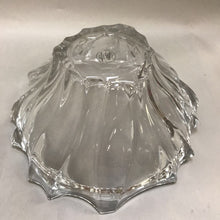 Load image into Gallery viewer, Gibson Home Diamond Edge Crystal Bowl (4x10)

