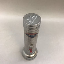 Load image into Gallery viewer, Vintage Goettl Flash Light (7&quot;)
