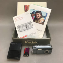 Load image into Gallery viewer, Vintage Kodak Easy Share LS753 (w Box)
