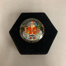 Load image into Gallery viewer, Vintage Hand Painted Russian Santa Brooch Pin (2&quot;)
