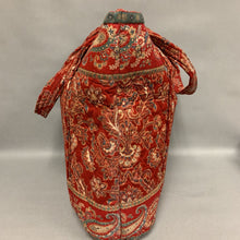 Load image into Gallery viewer, Vera Bradley Windsor Red Paisley Quilted Tote Bag Purse (15x17x5&quot;)
