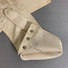 Load image into Gallery viewer, Vintage Miss Aris Cream Leather Button Detail Gloves (sz 7.5)
