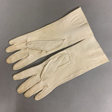 Load image into Gallery viewer, Vintage Cream Leather Gloves
