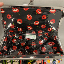 Load image into Gallery viewer, Vera Bradley Poppy Fields Quilted Metal Frame Makeup Bag (5x8&quot;)
