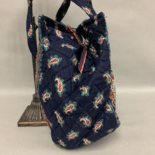 Load image into Gallery viewer, Vera Bradley Navy Print Quilted Shoulder Bag Purse (10x14x6&quot;)
