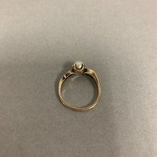 Load image into Gallery viewer, Vintage 10K Gold Pearl Ring sz 8 (2.3g)
