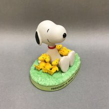 Load image into Gallery viewer, Hallmark Peanuts Friendly Shoulder Ornament
