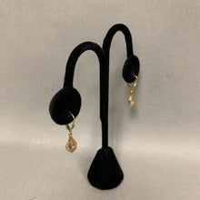 Load image into Gallery viewer, 14K Gold Teardrop Dangle Earrings (1.4g)
