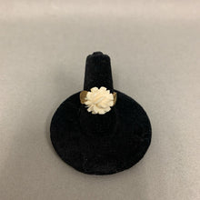 Load image into Gallery viewer, 14K Gold Carved Bone Rose Ring sz 5 (3.3g)
