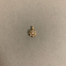 Load image into Gallery viewer, 14K Gold Diamond Flower Pendant (1.1g)
