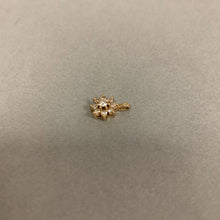 Load image into Gallery viewer, 14K Gold Diamond Flower Pendant (1.1g)
