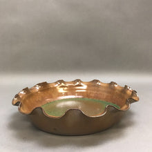 Load image into Gallery viewer, Fluted Glazed Pottery Pie Deep Dish / Pan (9&quot;)
