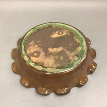 Load image into Gallery viewer, Fluted Glazed Pottery Pie Deep Dish / Pan (9&quot;)
