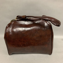 Load image into Gallery viewer, Vintage Brown Leather Handbag Purse (8.5x9.5x4&quot;)
