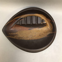 Load image into Gallery viewer, Royal Haeger #2095 Ashtray (1x10.5x8.5)
