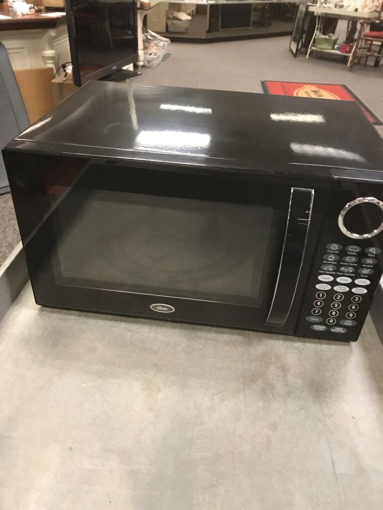 Countertop Oster black microwave (12x21x14)