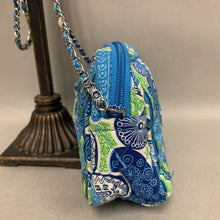 Load image into Gallery viewer, Vera Bradley Blue &amp; Green Print Quilted Chain Strap Crossbody Purse (5x7x2.5&quot;)
