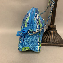 Load image into Gallery viewer, Vera Bradley Blue &amp; Green Print Quilted Chain Strap Crossbody Purse (5x7x2.5&quot;)
