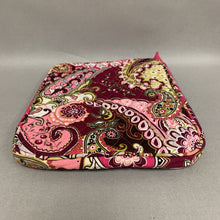 Load image into Gallery viewer, Vera Bradley Pink &amp; Green Print Quilted Tablet E-Reader Case (10x8x1&quot;)
