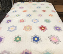 Load image into Gallery viewer, Vintage Flower Garden Quilt (88x92)
