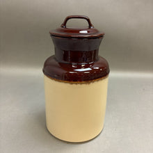 Load image into Gallery viewer, McCoy Pottery #253 Cookie Jar / Canister (~10x6x6)
