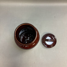 Load image into Gallery viewer, McCoy Pottery #253 Cookie Jar / Canister (~10x6x6)
