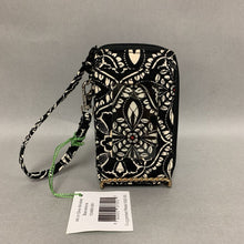 Load image into Gallery viewer, Vera Bradley Black &amp; White Print Quilted All in One Wristlet Wallet NWT (5.5x3.5&quot;)
