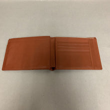 Load image into Gallery viewer, Scuola del Cuoio Camel Soft Italian Leather Bifold Wallet (4x5.5&quot;)
