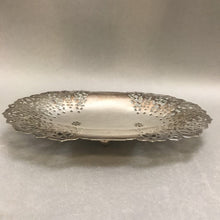 Load image into Gallery viewer, Silver Plate Footed Oval Dish (1x8x5)
