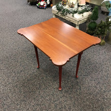 Load image into Gallery viewer, Cherry Table (26x36x26)
