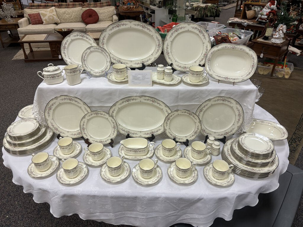 Noritake Shenandoah Bone China Set (70pcs Total)