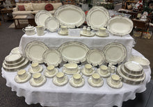 Load image into Gallery viewer, Noritake Shenandoah Bone China Set (70pcs Total)
