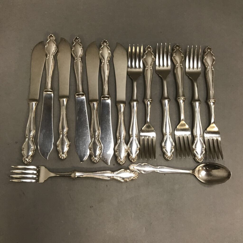 TH Marthinsen Farmand Silverplate Flatware (15pc)