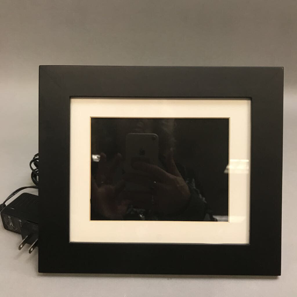 Pandigital Digital Photo Frame (8x9.5)