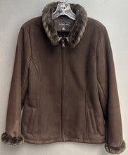 Load image into Gallery viewer, Braeten Ladies Brown Suede Jacket (Sz M)

